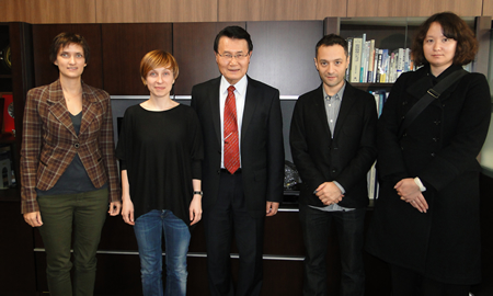Moscow Polytechnic Museum leading team visited Koichi Kitazawa, president of Tokyo City University.（November 11, 2013）